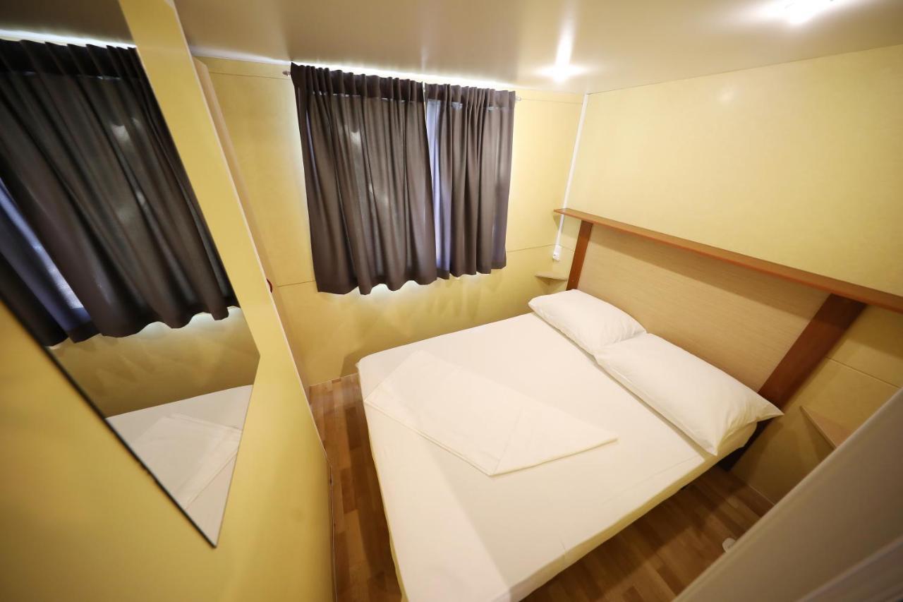Camp Porat Hotel ปอฟเลียนา ภายนอก รูปภาพ
